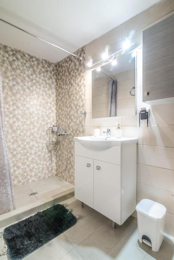 Appartamento Renovated Loft Near The Center Candia Esterno foto